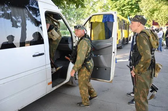 30 тернопільських міліціонерів поїхали в зону АТО — фото 1