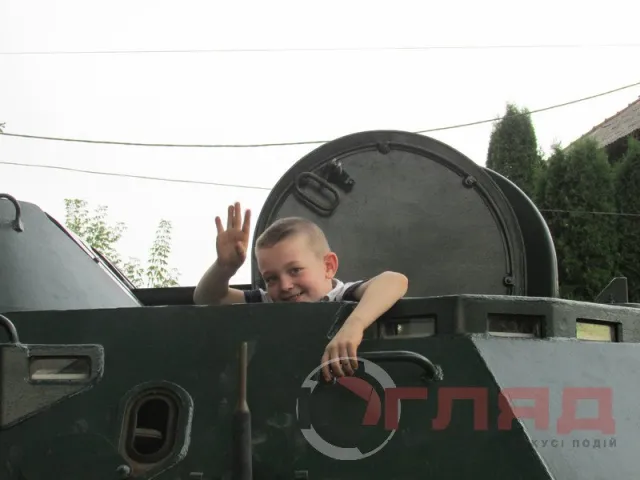 Тернопільським військовим передали бойову машину (Відео) — фото 1