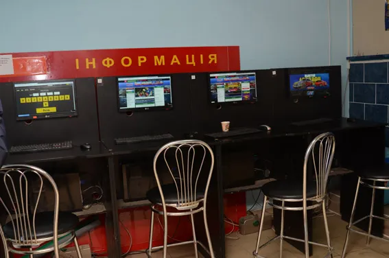 На Тернопільщині правоохоронці виявили одинадцять нелегальних гральних закладів (Фото) + (Відео) — фото 1