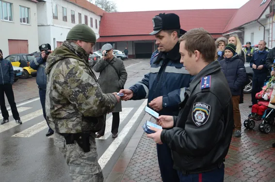 Із зони АТО повернулися правоохоронці Тернопільщини (Фото) + (Відео) — фото 4