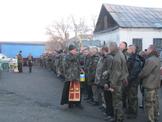 Складна та довга дорога на Схід України (Фоторепортаж) — фото 4