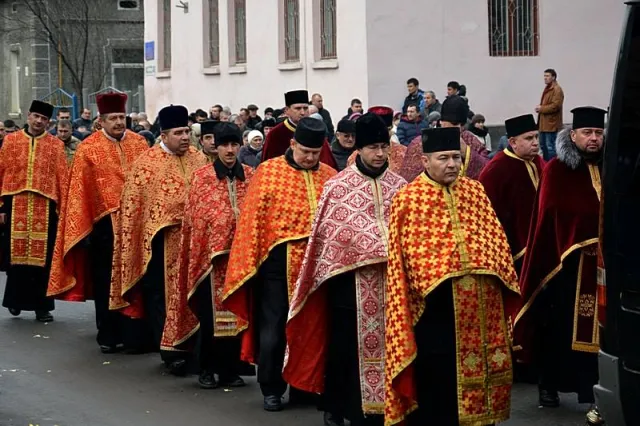 В Тернополі провели в останню путь 24-річного Героя (Фоторепортаж) — фото 6