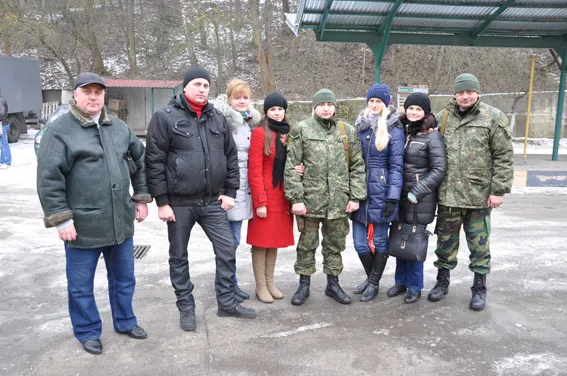 Зведений загін тернопільських правоохоронців вирушив у зону АТО (фоторепортаж) + (відео) — фото 2