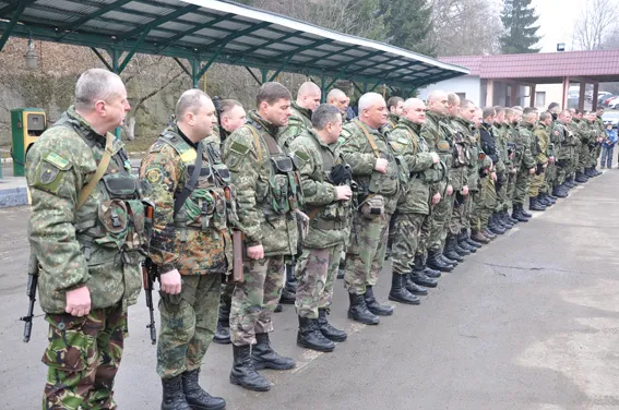 Півсотні бійців спецбатальйону патрульної служби міліції «Тернопіль» відбули на схід (фоторепортаж) — фото 4