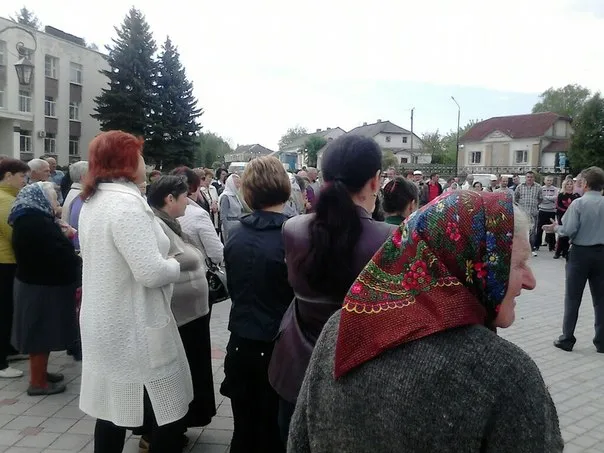 На Тернопільщині в місті Ланівці люди вийшли на протест — фото 1